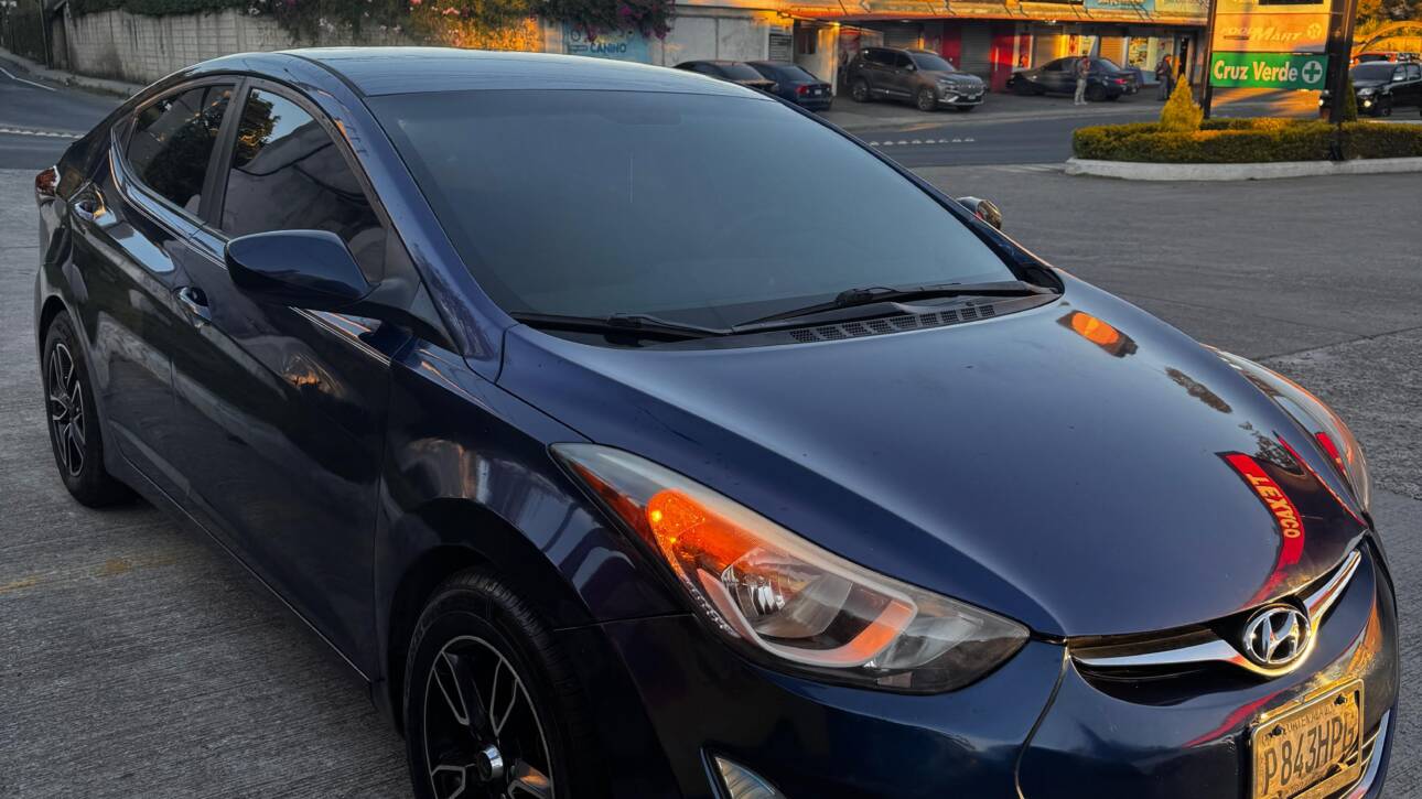 Hyundai Elantra 2015