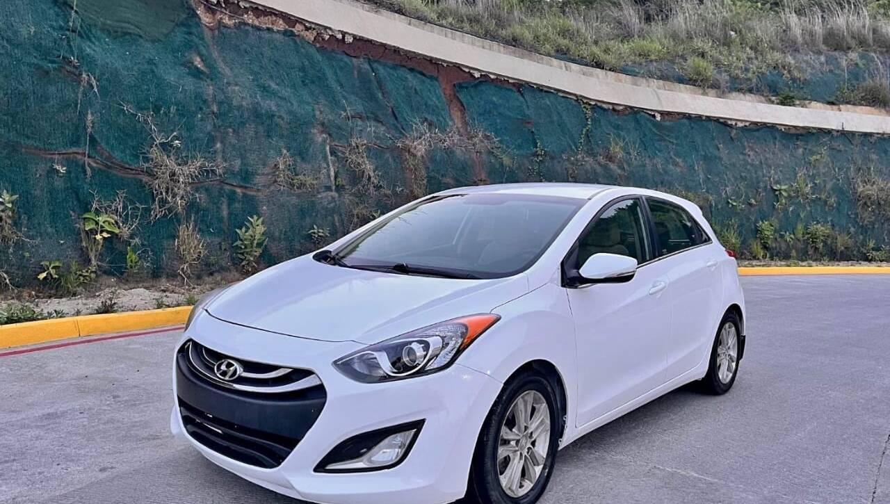 HYUNDAI ELANTRA 2013