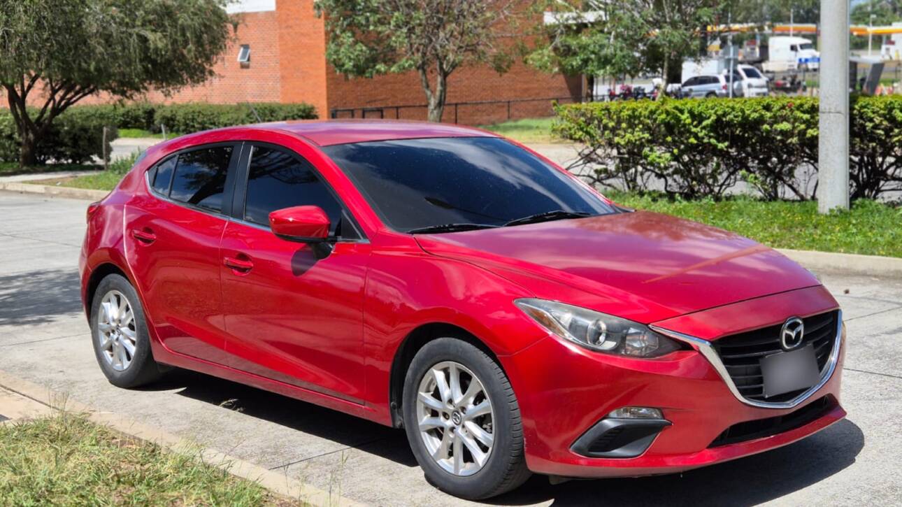 Mazda 3 Hatchback 2014