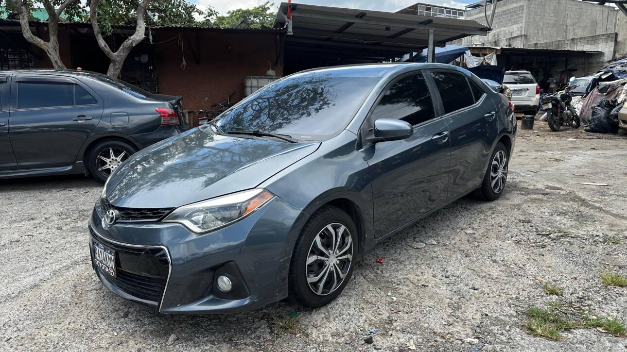 Toyota Corolla LX 2014