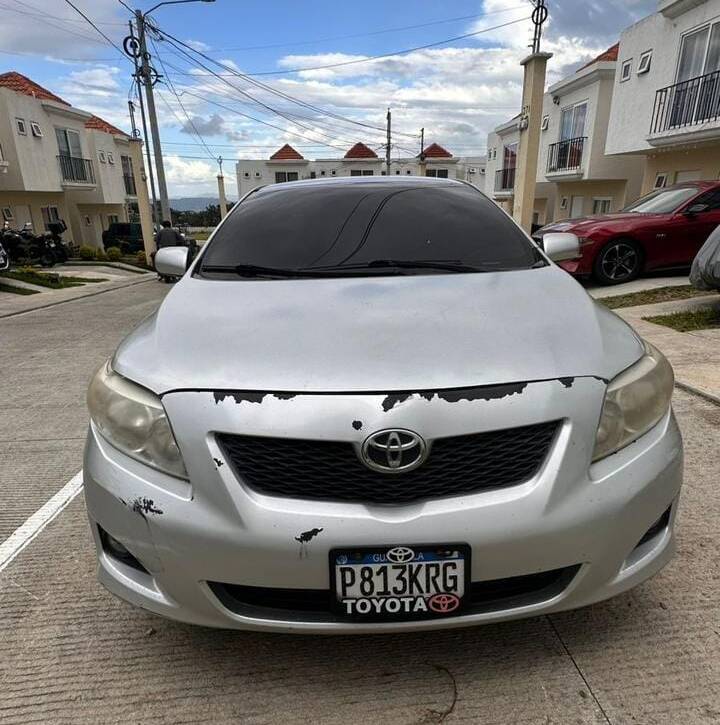 🔹 Toyota Corolla 2010