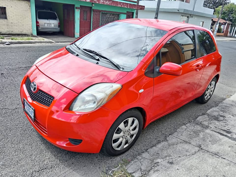 🔹 Toyota Yaris HB 2007