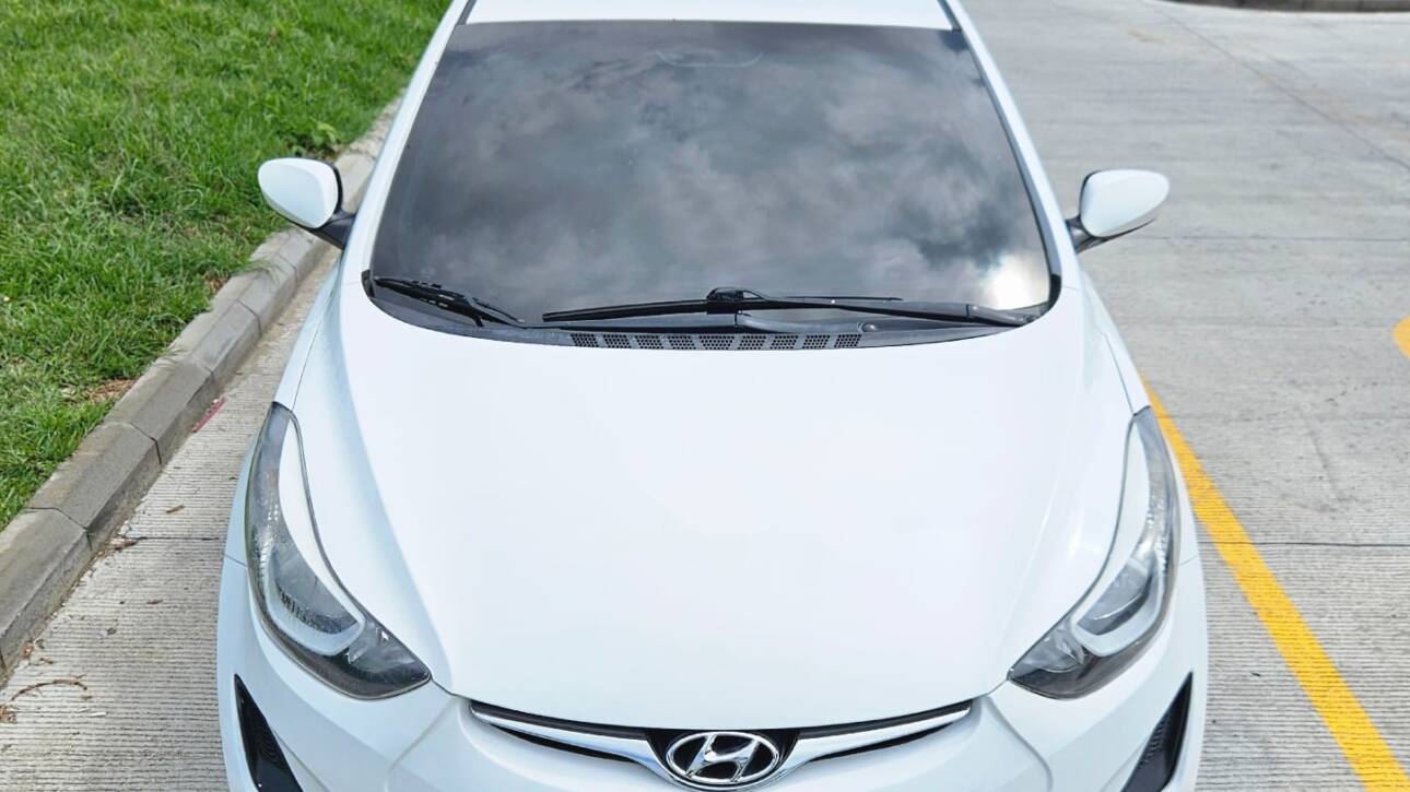 HYUNDAI ELANTRA SE 2015