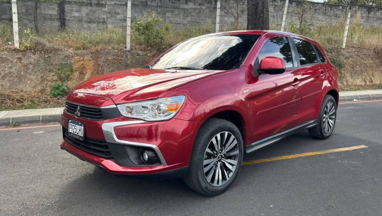 MITSUBISHI OUTLANDER 2015