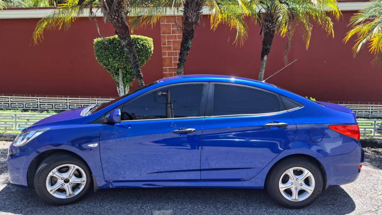 HYUNDAI ACCENT AGENCIA MECANICO 2012