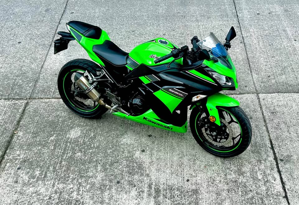 Kawasaki Ninja 300🏍️💨