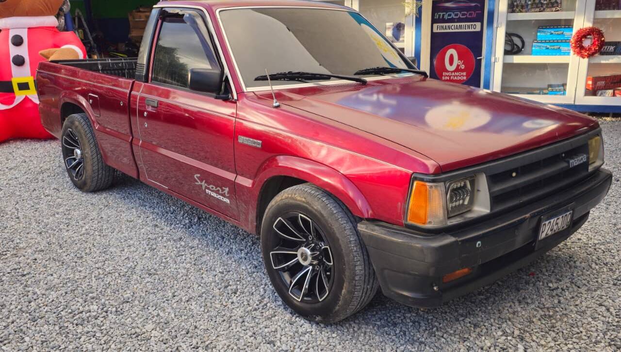 Mazda B2200 1993