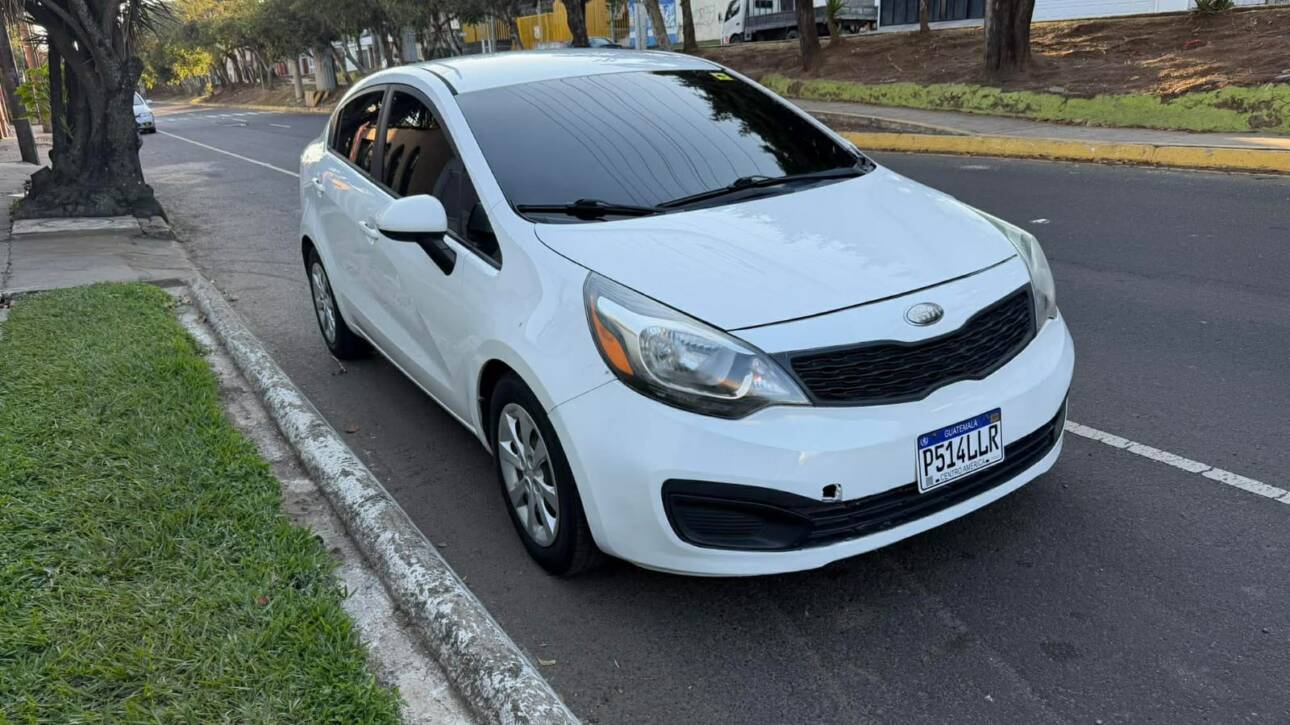 🚗 KIA RIO 2016 🚗