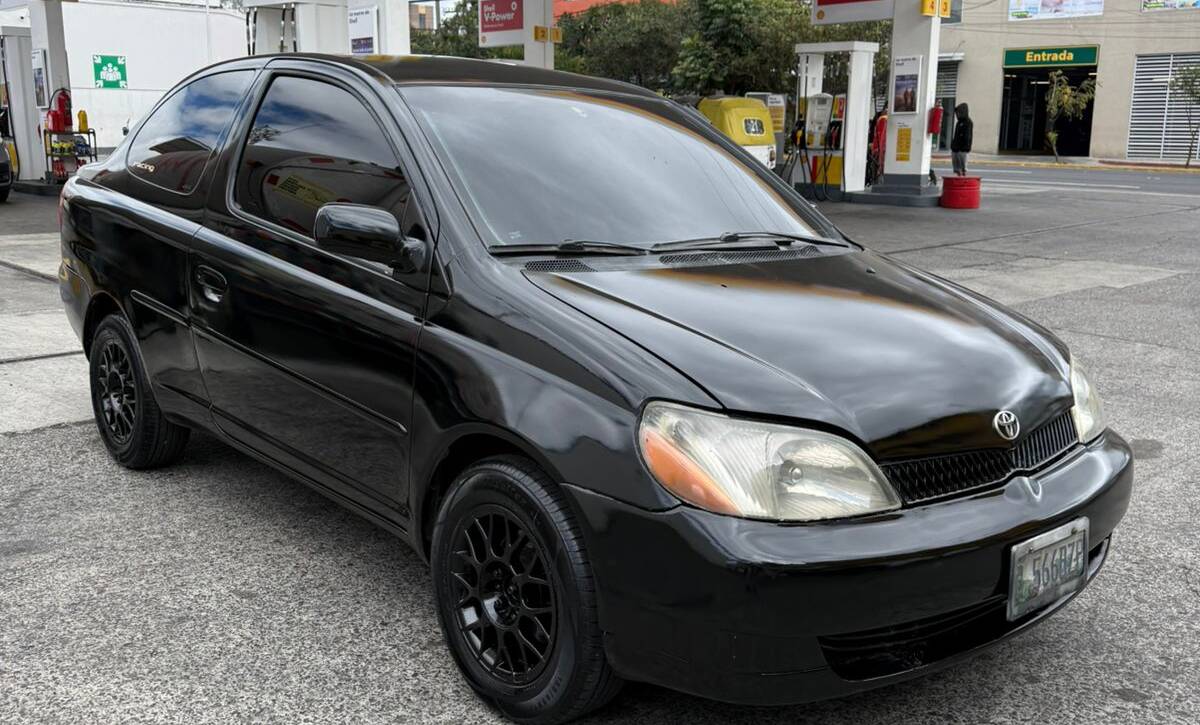 🚗 TOYOTA ECHO 2001 – MECÁNICO 🚗¡ECONÓMICO, CONFIABLE Y RENDIDOR!