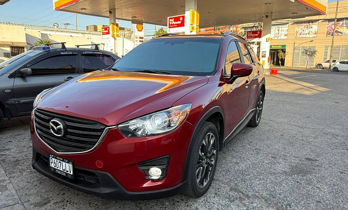🚘 MAZDA SUV ROJO – EXCELENTE ESTADO 🚘¡ELEGANCIA, POTENCIA Y CONFORT!