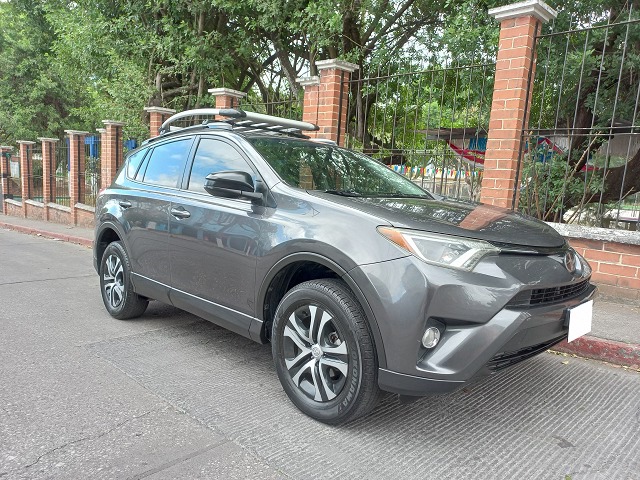 TOYOTA RAV4 LE 2017 🚨