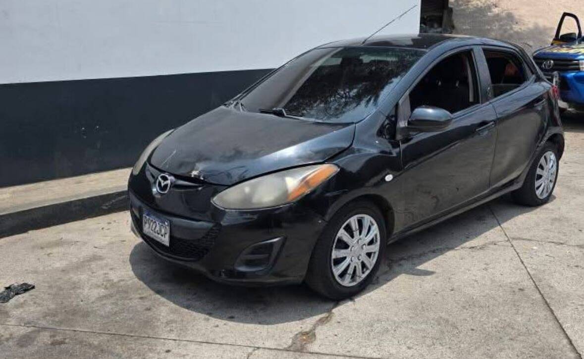 🚗 MAZDA 2 M.2013