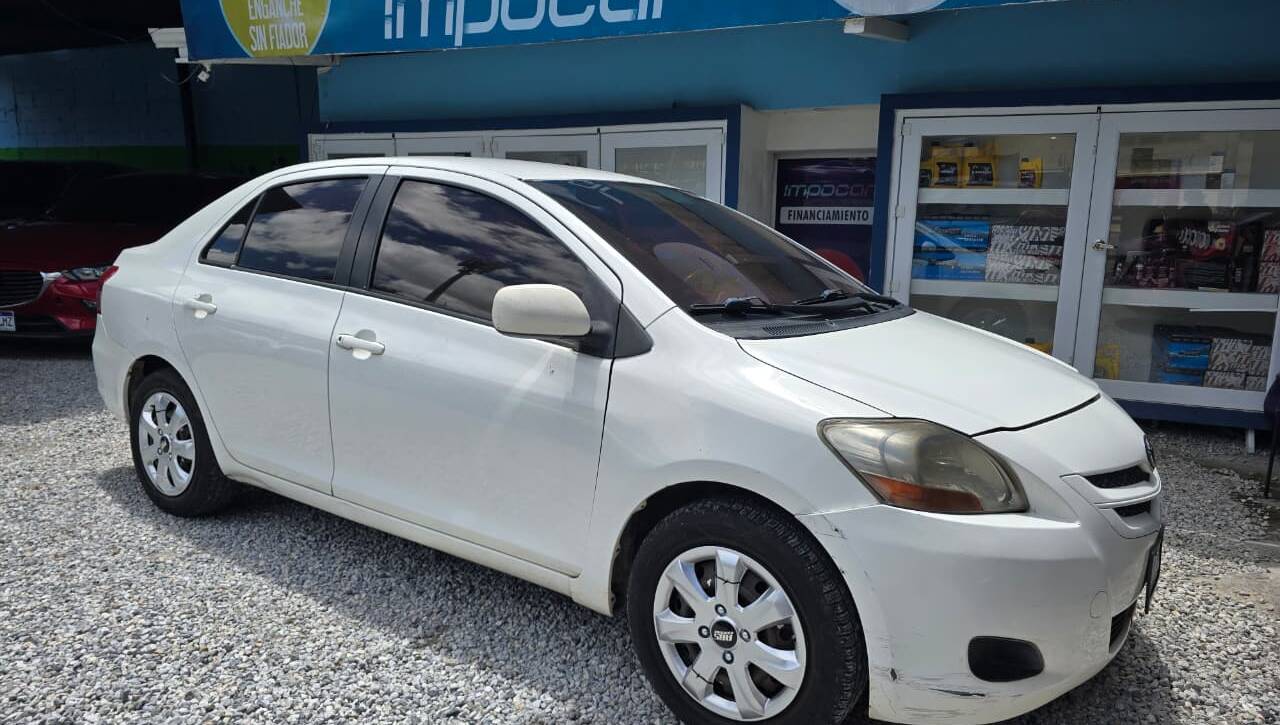 TOYOTA YARIS 2007 AUTOMÁTICO