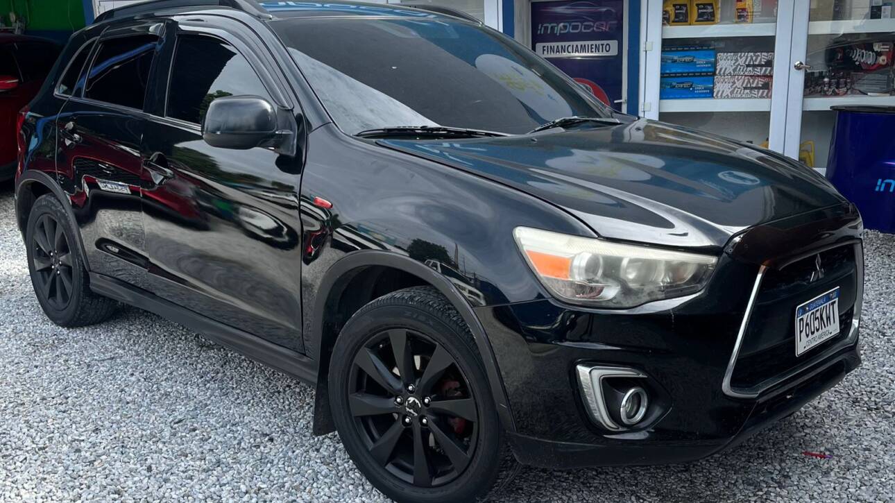 MITSUBISHI OUTLANDER SPORT LE 4X4 2013