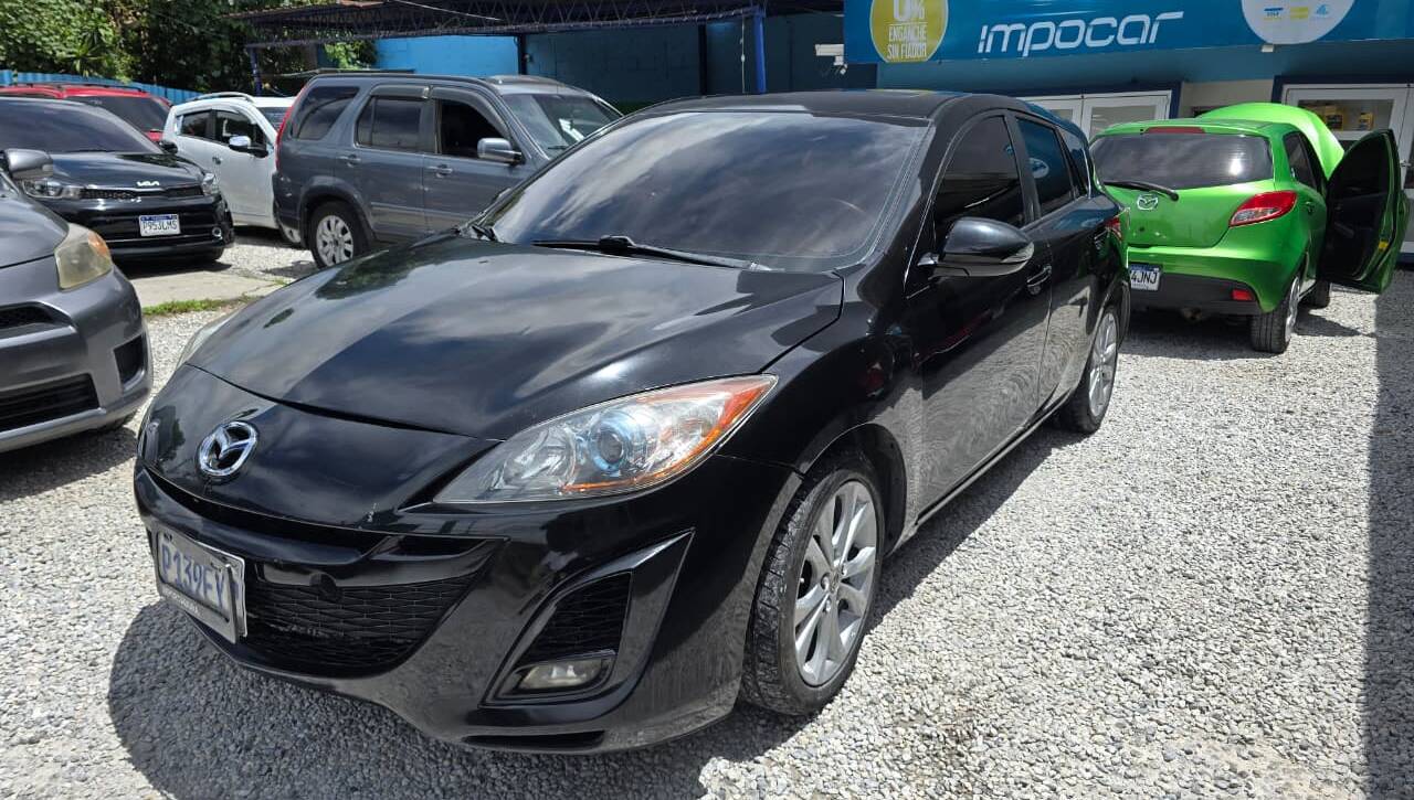 MAZDA 3 GRAND TOURING 2010