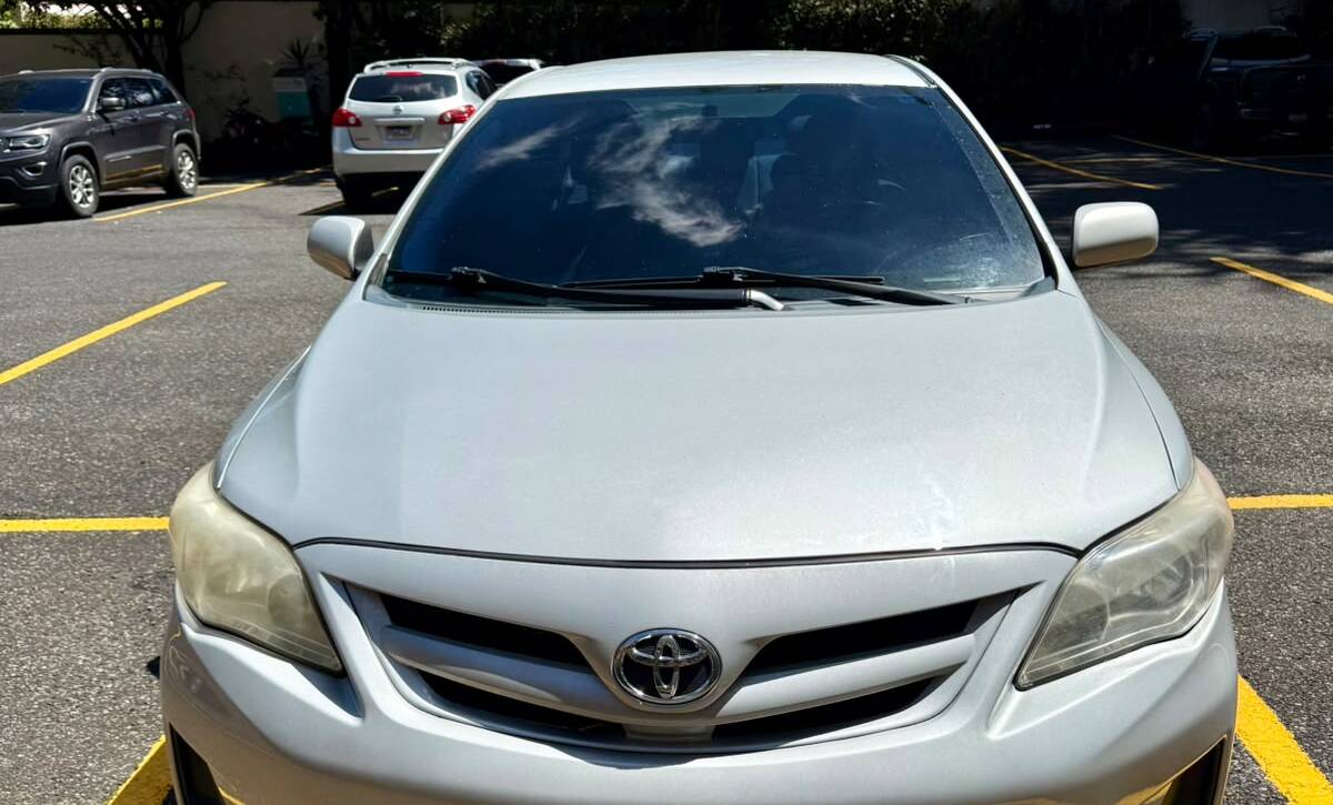 ¡TOYOTA COROLLA LE 2013 EN EXCELENTE ESTADO!